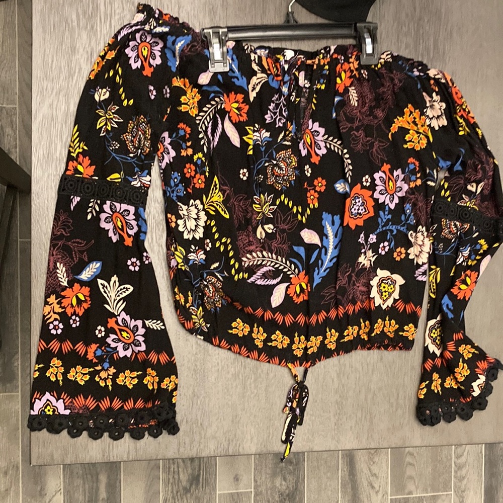 Medium seagypsies long sleeve blouse